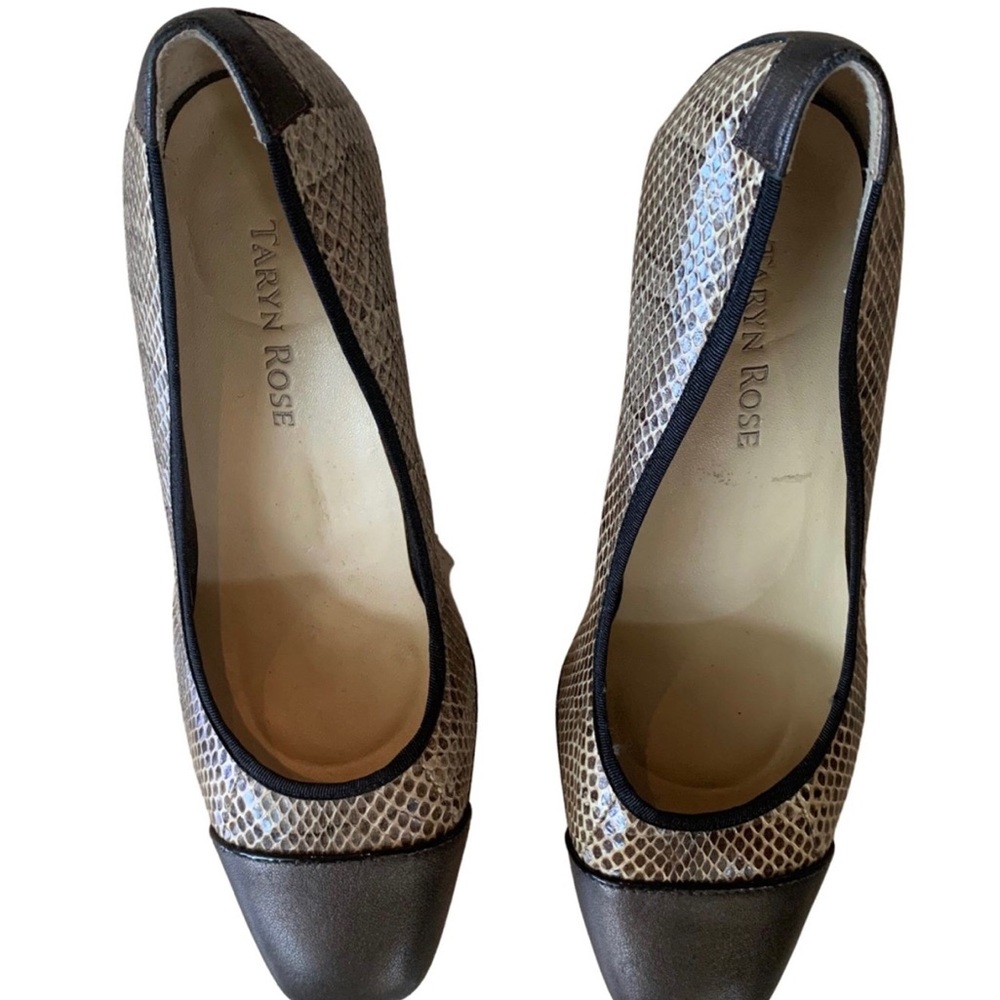 Taryn Rose classy pumps, size 7M